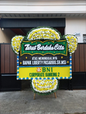 Papan Bunga Duka di Keturen